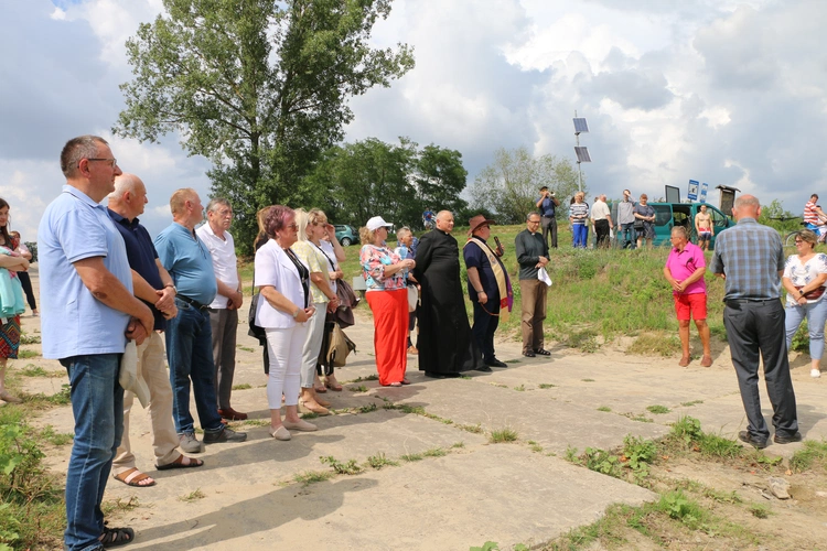 Czerwińsk n. Wisłą. Różaniec na Wiśle