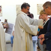 U sióstr karmelitanek kilkanaście osób założyło 16 lipca szatę Maryi. 