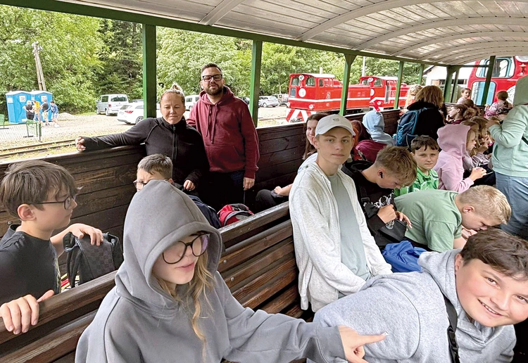 Przejażdżka unikatową kolejką to też cenne wspomnienie. 