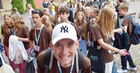 Młodzi z RŚŻ swój Dzień Wspólnoty przeżywali przy żukowskiej parafii Wniebowzięcia Najświętszej Maryi Panny.