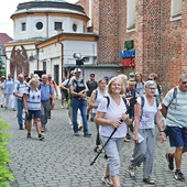 Kolumna pielgrzymów z Żor… 