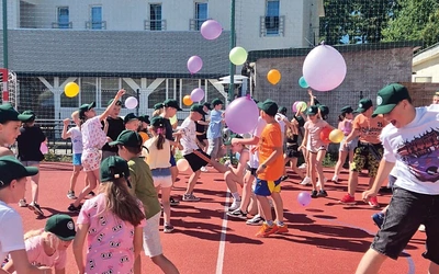 Kolonie były możliwe dzięki wsparciu darczyńców.