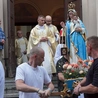 Po Mszy św. odbyła się procesja wokół kościoła z figurą Maryi. Proboszcz o. Krzysztof Piskorz OCD zaprasza w 3. soboty miesiąca (prócz lipca) na Msze św. o 11.30 oraz nabożeństwa z podobnymi procesjami i spotkania dla czcicieli patronki zakonu.