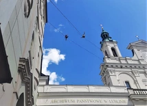 Lina między niebem a historią
