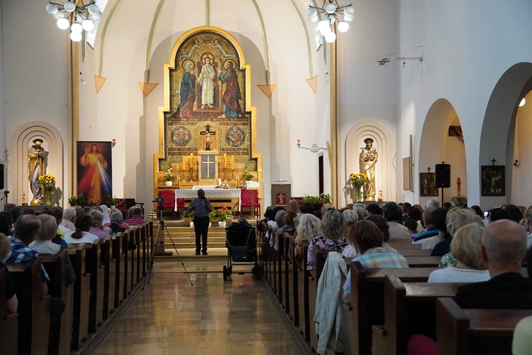O. John Bashobora w parafii pw. Świętej Rodziny we Wrocławiu