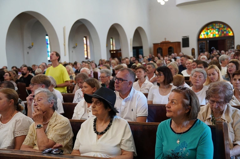 O. John Bashobora w parafii pw. Świętej Rodziny we Wrocławiu