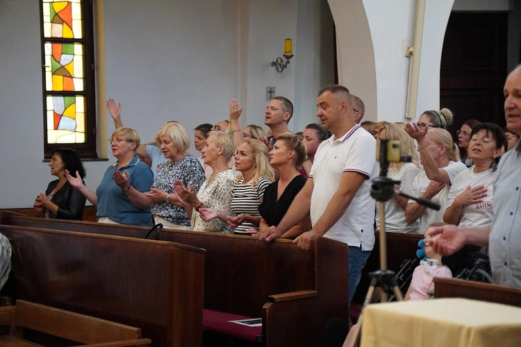 O. John Bashobora w parafii pw. Świętej Rodziny we Wrocławiu