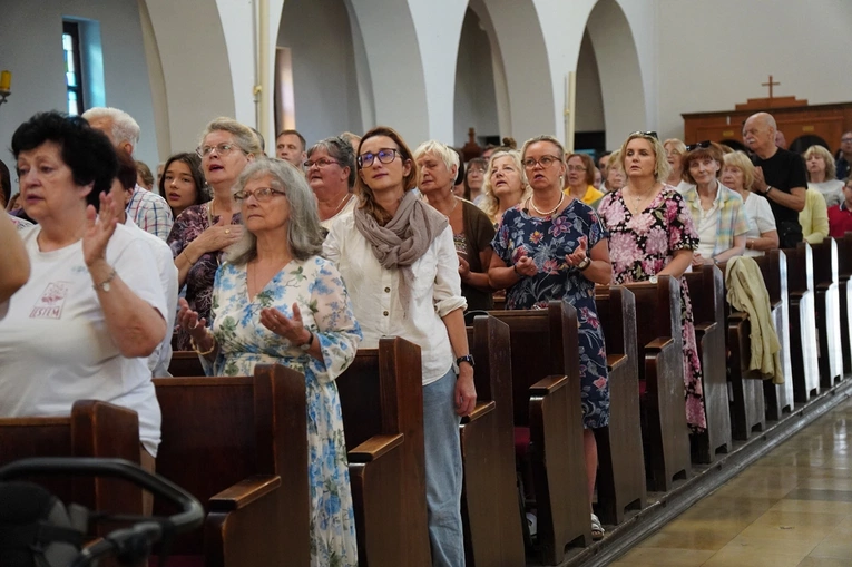 O. John Bashobora w parafii pw. Świętej Rodziny we Wrocławiu