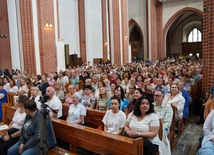 Msza św. z udziałem o. Johna Bashobory w kościele pw. NMP Na Piasku we Wrocławiu