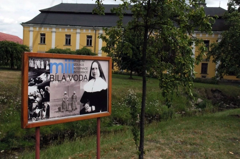 Bílá Voda. Miejsce i muzeum internowanych sióstr zakonnych