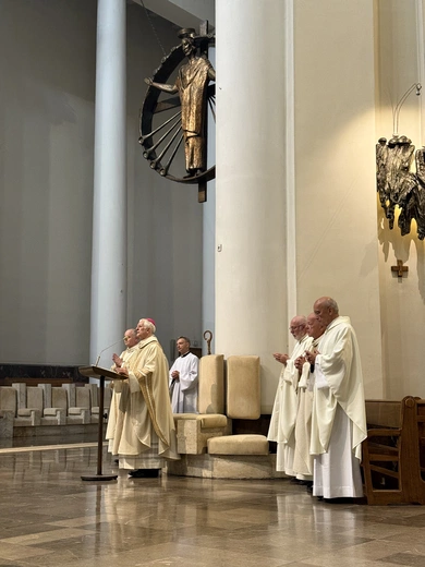 Jubileusz babć, dziadków i osób starszych w katedrze