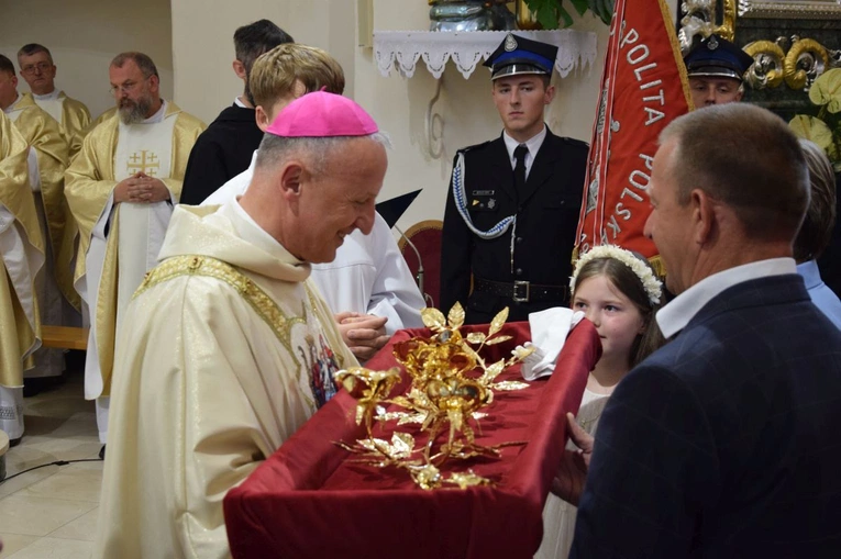 Wspólnota, która błyszczy w blasku Bożej chwały
