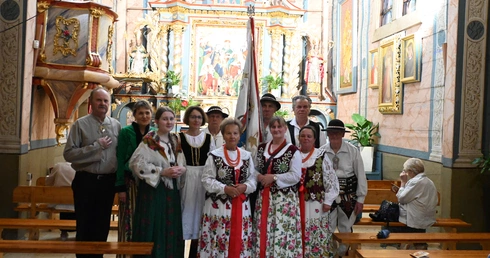 Nowy Targ. Odpust ku czci św. Anny w kościele ufundowanym przez... zbójców