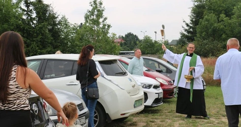 Błogosławieństwo samochodów i kierowców