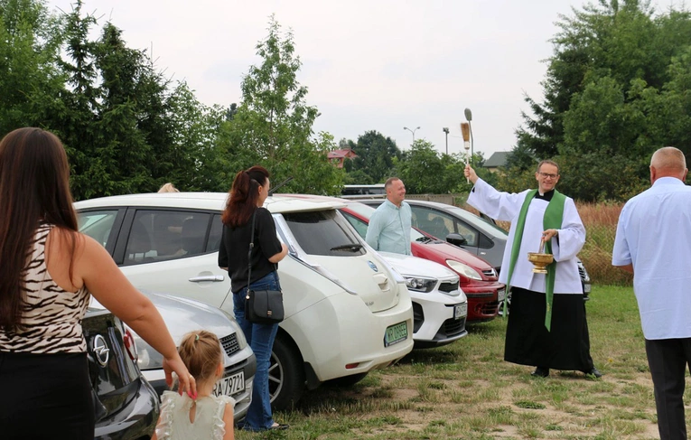 Modlitwa w intencji kierowców w radomskiej parafii Matki Odkupiciela