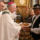 Odrowąż. Radośni pielgrzymi nadziei