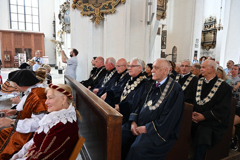 30. Święto Chleba w Gdańsku - Msza św. w bazylice Mariackiej
