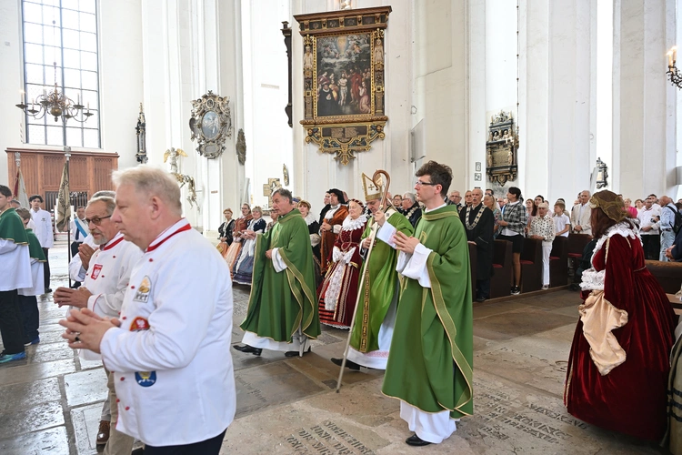 30. Święto Chleba w Gdańsku - Msza św. w bazylice Mariackiej