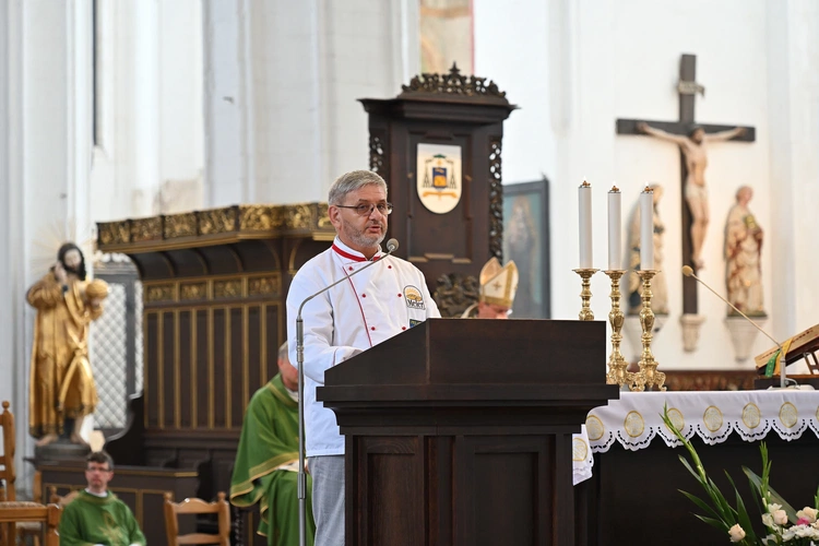 30. Święto Chleba w Gdańsku - Msza św. w bazylice Mariackiej