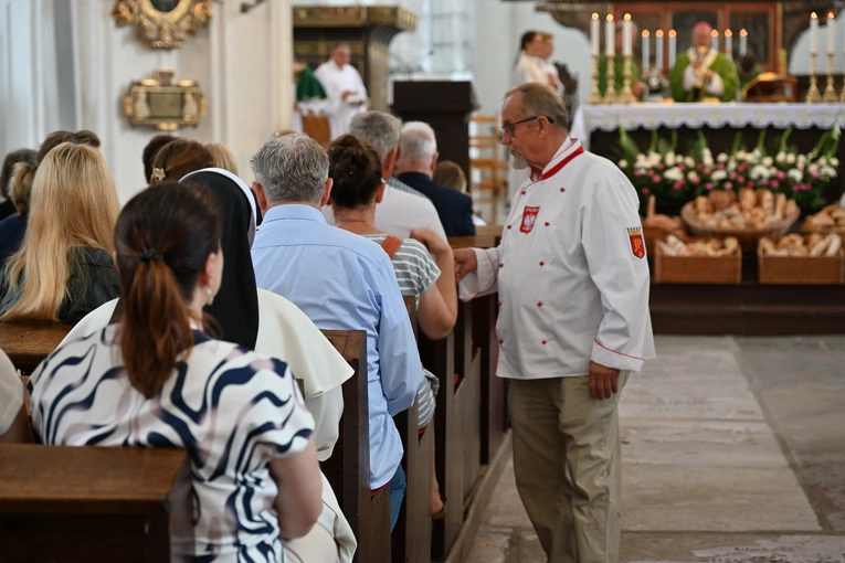 30. Święto Chleba w Gdańsku - Msza św. w bazylice Mariackiej