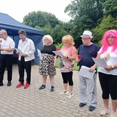 Dla seniorów - kabaret, śpiew i biesiada
