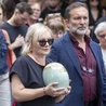 Tłumy pożegnały królową dowcipu
