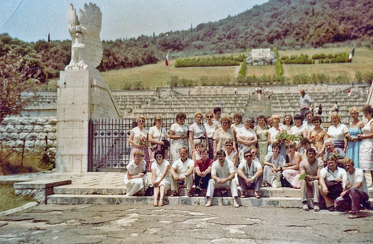 Podczas wizyty na Polskim Cmentarzu Wojennym na Monte Cassino. 