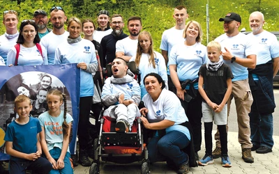 20-letni Filip z porażeniem mózgowym i jego górska wyprawa z wolontariuszami spowodowała, że o problemach osób z niepełnosprawnościami neurologicznymi dowiedziało się wiele osób.