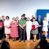 Wśród beneficjentów są zarówno włodarze miast i gmin, jak i przedstawiciele stowarzyszeń, księża i harcerze.