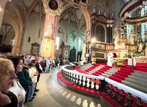 Dominikanin dzielił się także swoim doświadczeniem spotkania z Bogiem, który uzdrawia. 