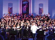 Zwieńczeniem jest uroczysty koncert uwielbienia z udziałem chóru uczestników oraz zaproszonych muzyków zielonogórskiej i gorzowskiej filharmonii. Link do zapisów: profil FB – Zielonogórskie warsztaty liturgiczno-muzyczne.