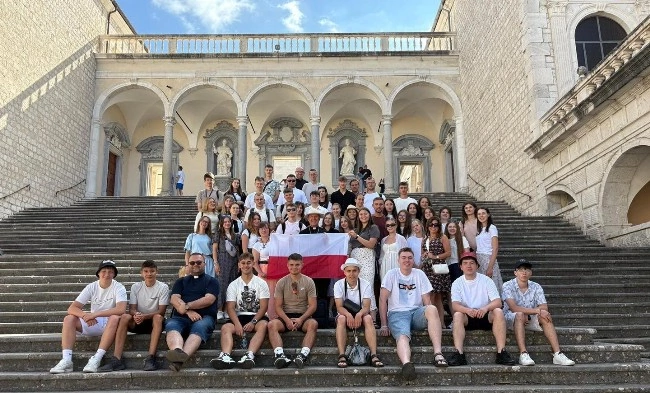 Przed opactwem na Monte Cassino.