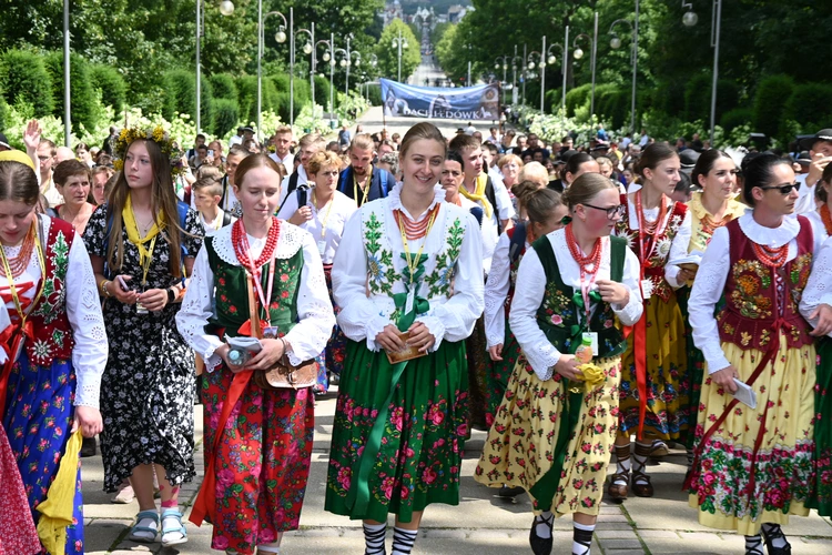 Ponad 7 dni wędrowali do Matki 