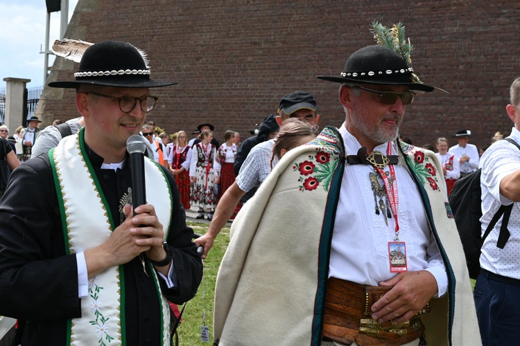 Ponad 7 dni wędrowali do Matki 