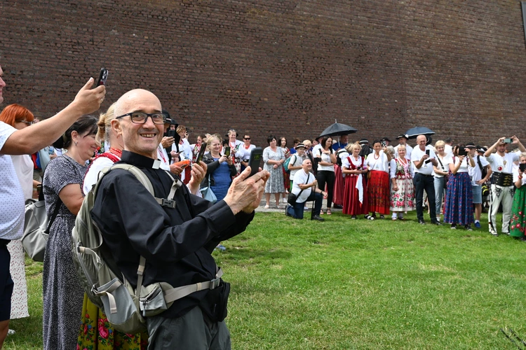 Ponad 7 dni wędrowali do Matki 