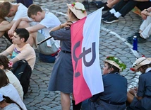 Rzym: polscy pielgrzymi upamiętnią Godzinę „W”