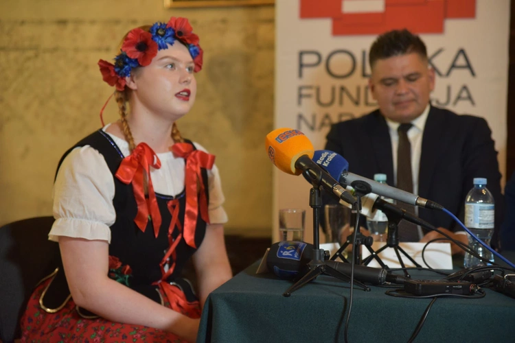 Puellae Orantes po powrocie z Singapuru