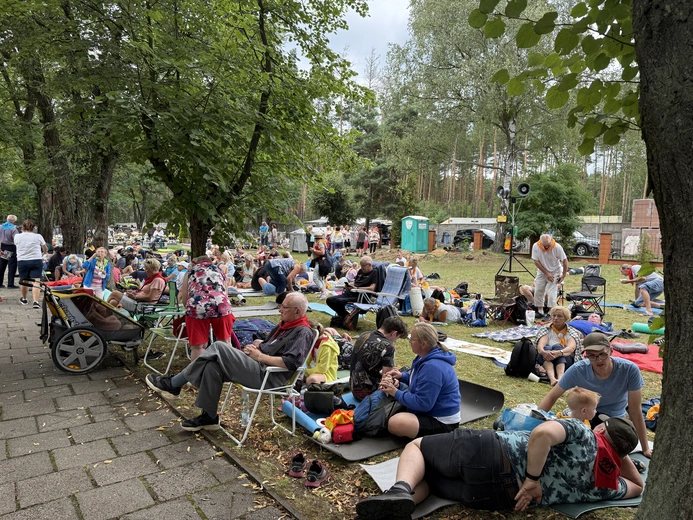 80. Pielgrzymka Rybnicka - postój w Miotku