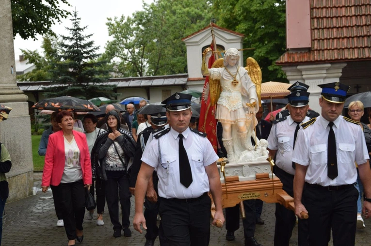 Nawiedzenie figury św. Michała Archanioła