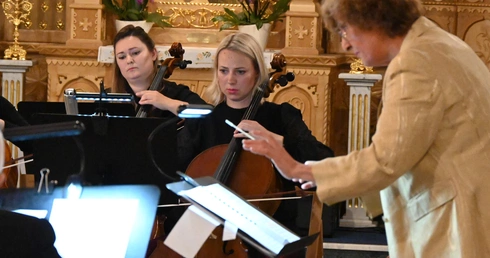 Wakacje z kulturą. "Nieszpory Tatrzańskie" na Krzeptówkach