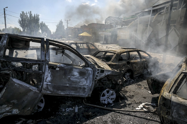 Rosjanie zaatakowali cele cywilne w Mikołajowie