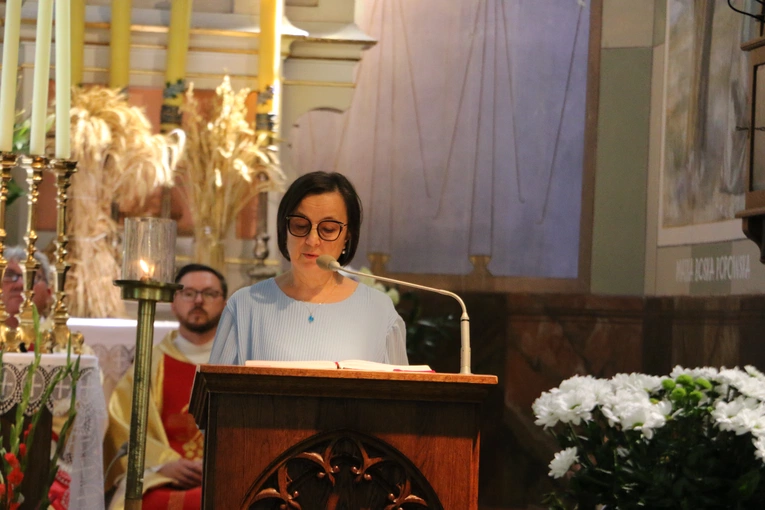 Popowo Kościelne. Poświęcenie cegły z Dzrwi Świętych bazyliki św. Piotra w Watykanie