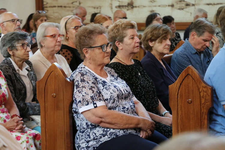 Popowo Kościelne. Poświęcenie cegły z Dzrwi Świętych bazyliki św. Piotra w Watykanie