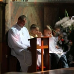 Popowo Kościelne. Poświęcenie cegły z Dzrwi Świętych bazyliki św. Piotra w Watykanie