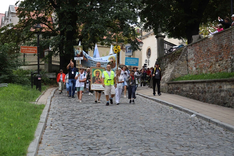Z Sandomierza na Jasną Górę