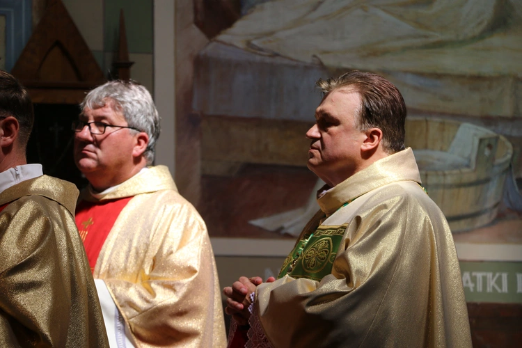 Popowo Kościelne. Poświęcenie cegły z Dzrwi Świętych bazyliki św. Piotra w Watykanie