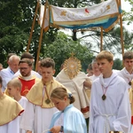 Popowo Kościelne. Poświęcenie cegły z Dzrwi Świętych bazyliki św. Piotra w Watykanie