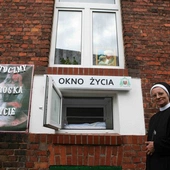 Piekary Śląskie. Noworodek w Oknie Życia, które kończy swoją działalność
