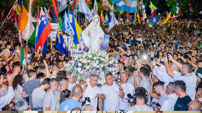Leon XIV ponownie do młodzieży: nie jesteście samotnymi pielgrzymami