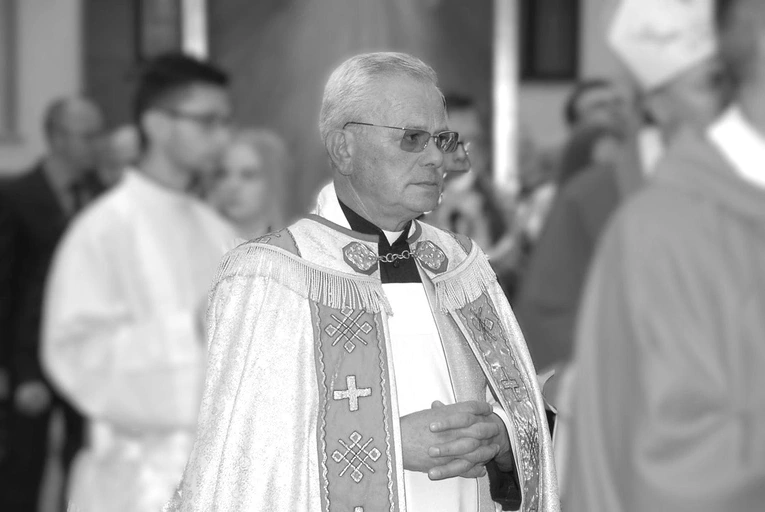 Nie żyje ks. Stanisław Skowron